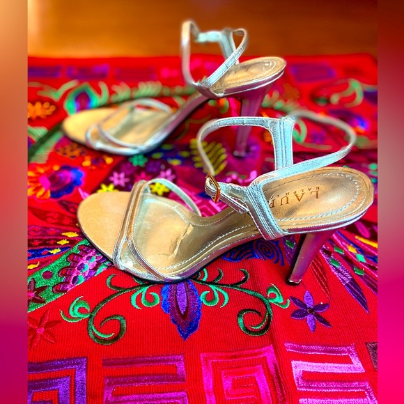 Ralph Lauren silver size 5M heels - Picture 6 of 8